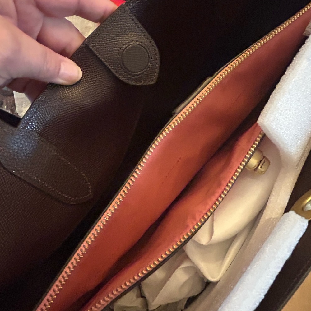 Coach Willow Burgundy Tote with Chocolate Handles - Picture 5 of 12